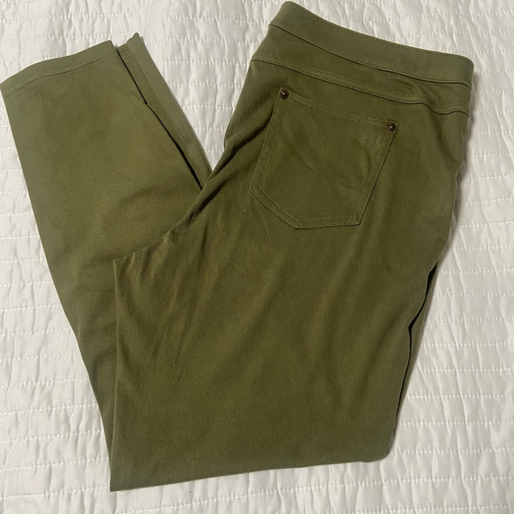 Pants - Picture 4 of 4